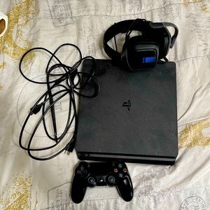 Sony PlayStation 4 - with PS4 controller/charger cable &  bluetooth headphones